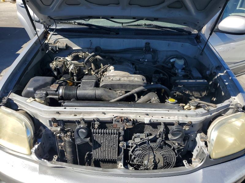 Photo 12 from auction – 2003 TOYOTA SEQUOIA with VIN 5TDBT48A43S142311