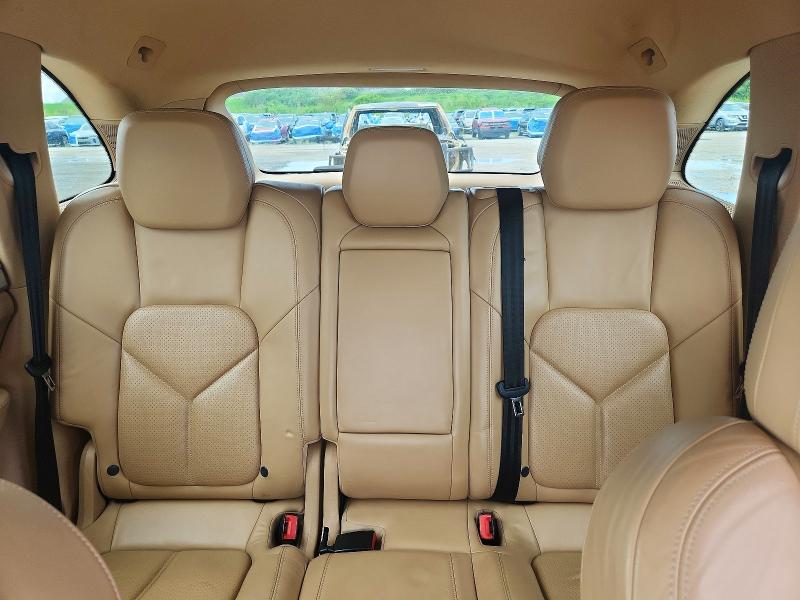 Photo 10 from auction – 2014 PORSCHE CAYENNE with VIN WP1AE2A29ELA50546