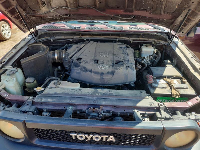 Снимка 11 от търг – 2007 TOYOTA FJ CRUISER с VIN JTEBU11F270026949