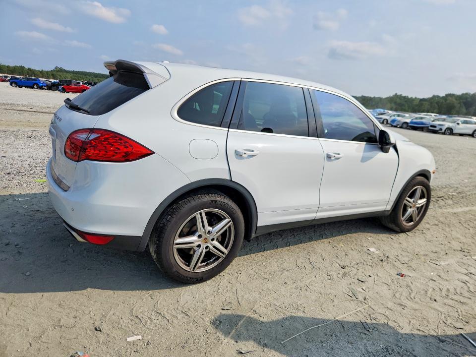 Foto 3 de la subasta – 2014 PORSCHE CAYENNE con VIN WP1AA2A29ELA93828