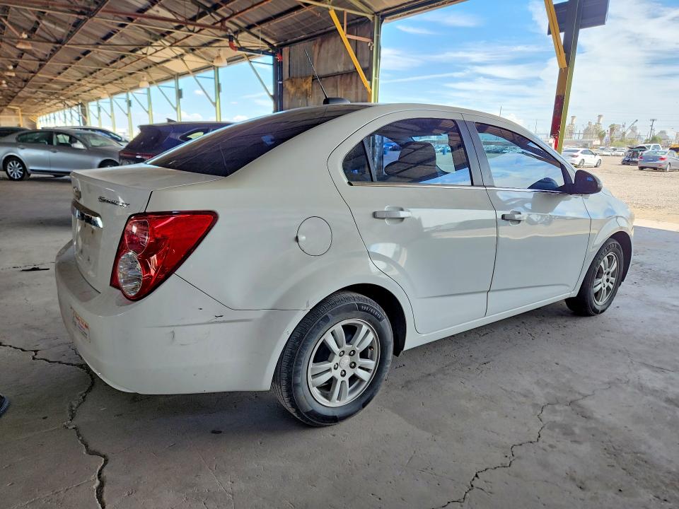 Photo 3 from auction – 2016 CHEVROLET SONIC with VIN 1G1JC5SH1G4149105