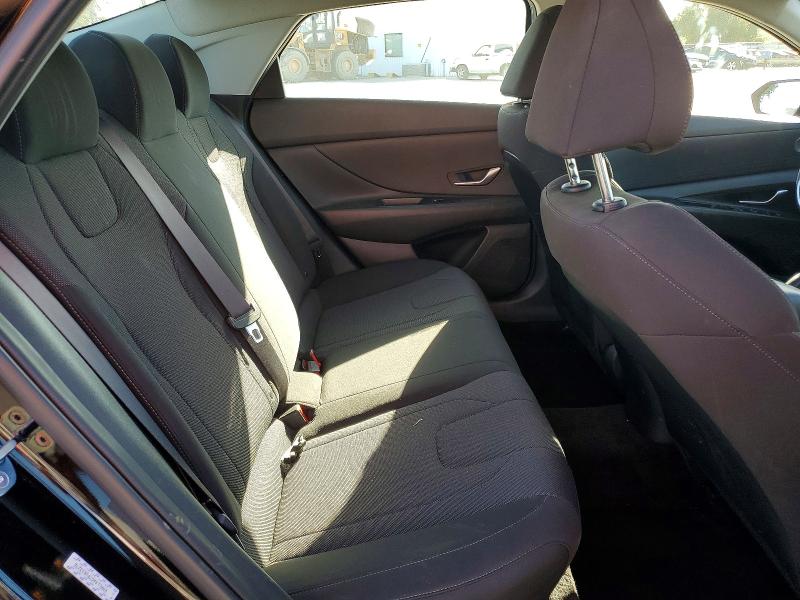Снимка 10 от търг – 2023 HYUNDAI ELANTRA с VIN KMHLL4AG7PU633276