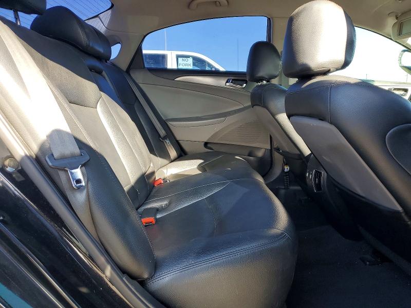 Photo 10 from auction – 2013 HYUNDAI SONATA with VIN KMHEC4A49DA051255