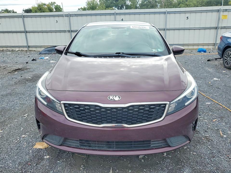 Photo 5 from auction – 2018 KIA FORTE with VIN 3KPFK4A77JE259097