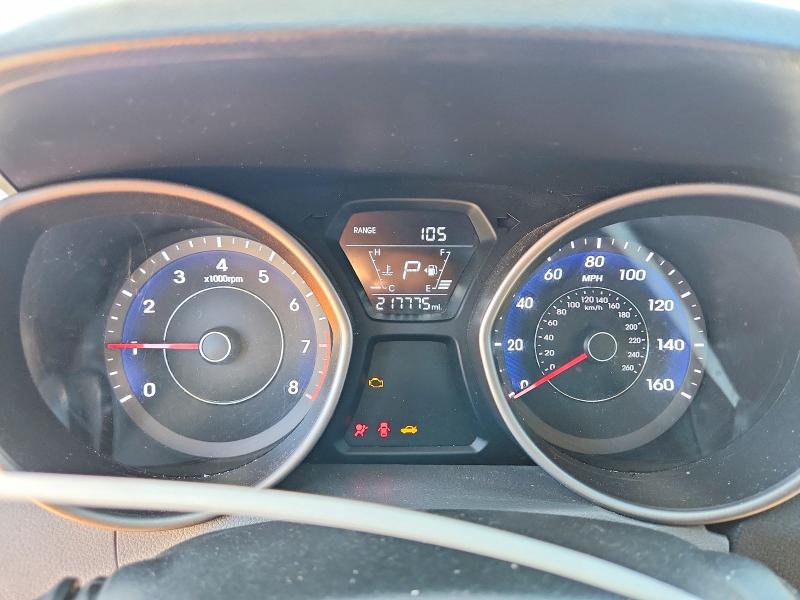Снимка 9 от търг – 2014 HYUNDAI ELANTRA с VIN 5NPDH4AE1EH455154
