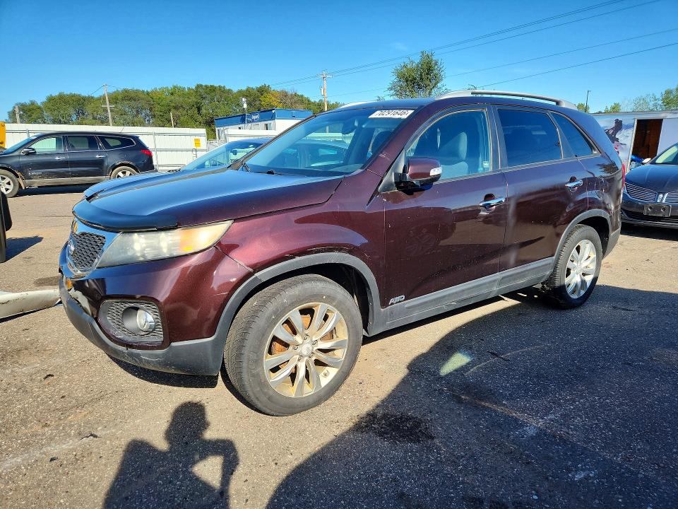 KIA SORENTO 2011 with VIN 5XYKTDA20BG159556 - Photo from auction