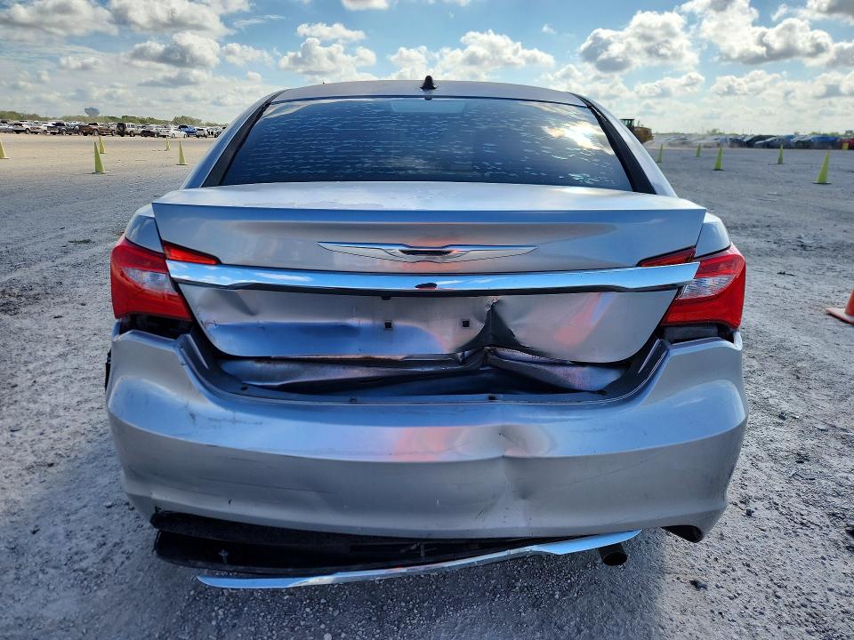 Photo 6 from auction – 2014 CHRYSLER 200 with VIN 1C3CCBBB1EN128566