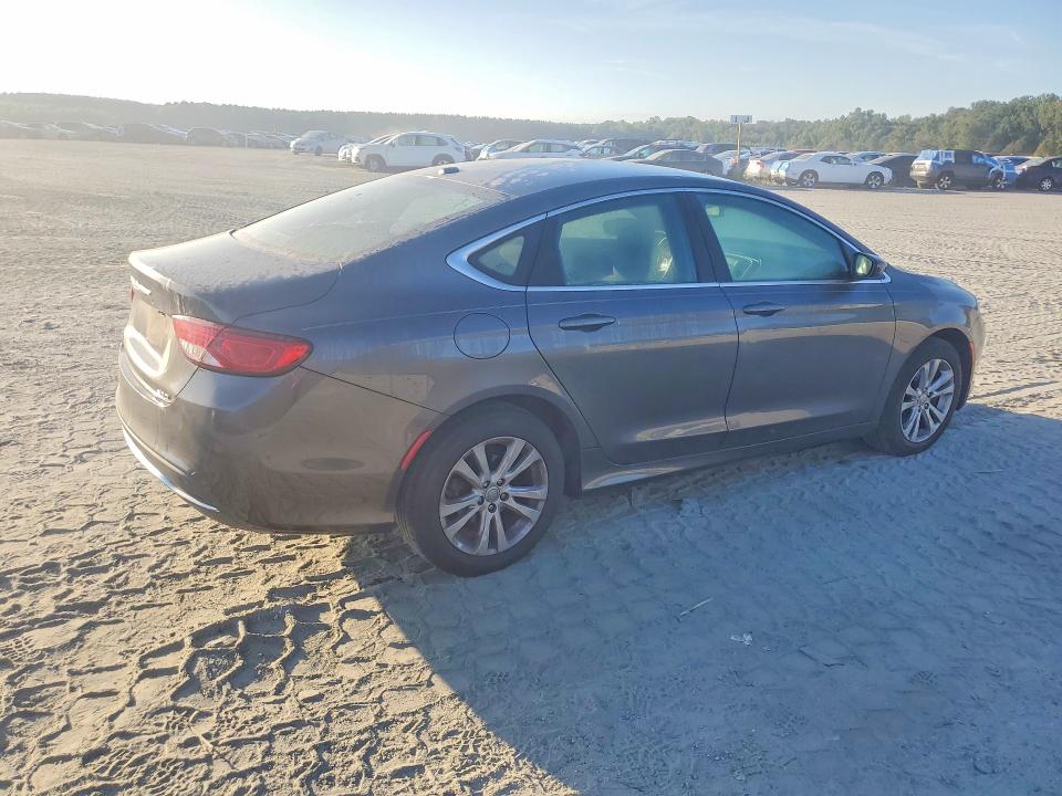 Photo 3 from auction – 2015 CHRYSLER 200 with VIN 1C3CCCAB1FN590411