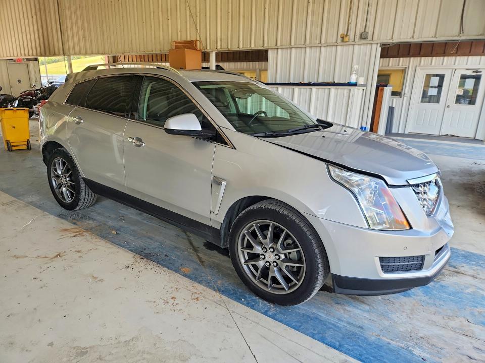 Photo 4 from auction – 2015 CADILLAC SRX with VIN 3GYFNEE39FS527297