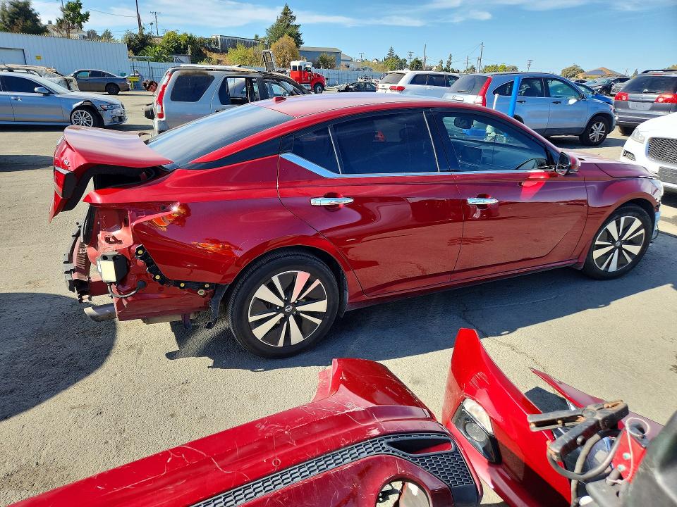 Photo 3 from auction – 2019 NISSAN ALTIMA with VIN 1N4BL4EV5KC106169