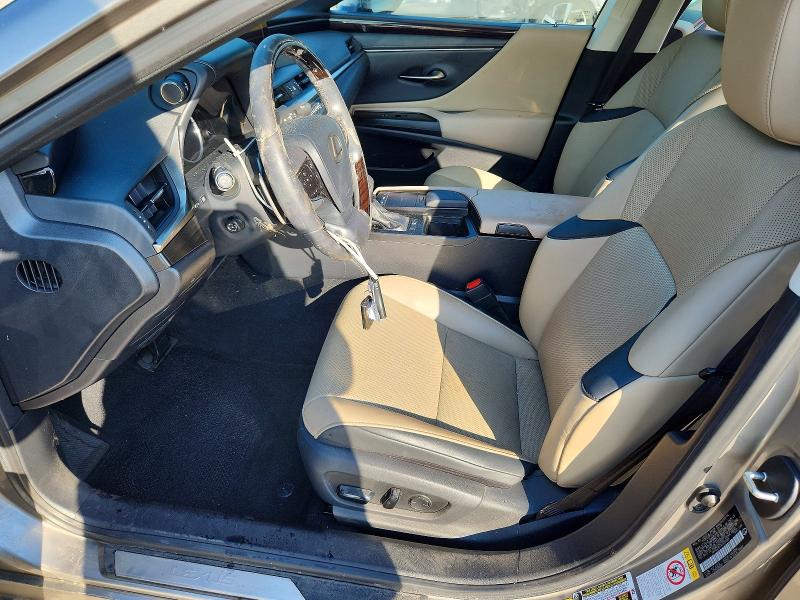 Снимка 7 от търг – 2019 LEXUS ES с VIN 58ABZ1B11KU031364