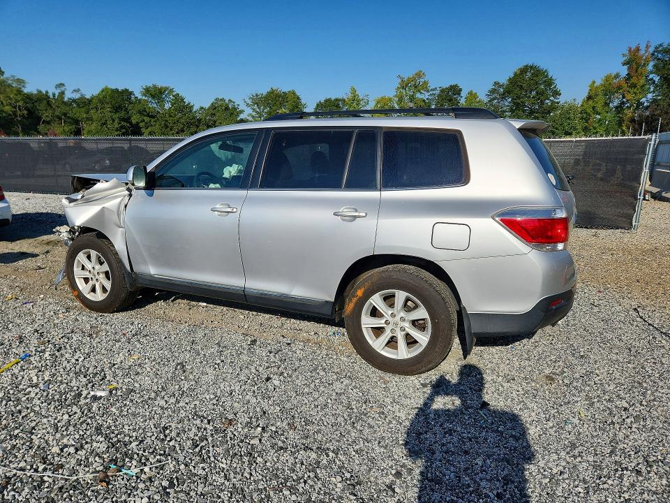 Photo 2 from auction – 2013 TOYOTA HIGHLANDER with VIN 5TDZK3EH4DS126401