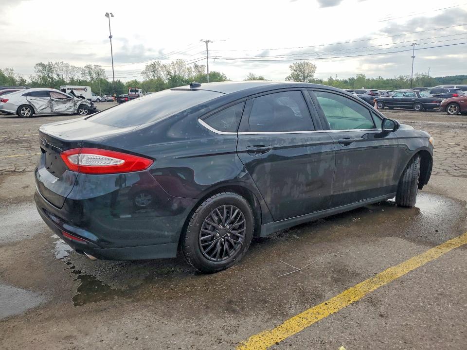 Photo 3 from auction – 2014 FORD FUSION with VIN 3FA6P0G72ER140430