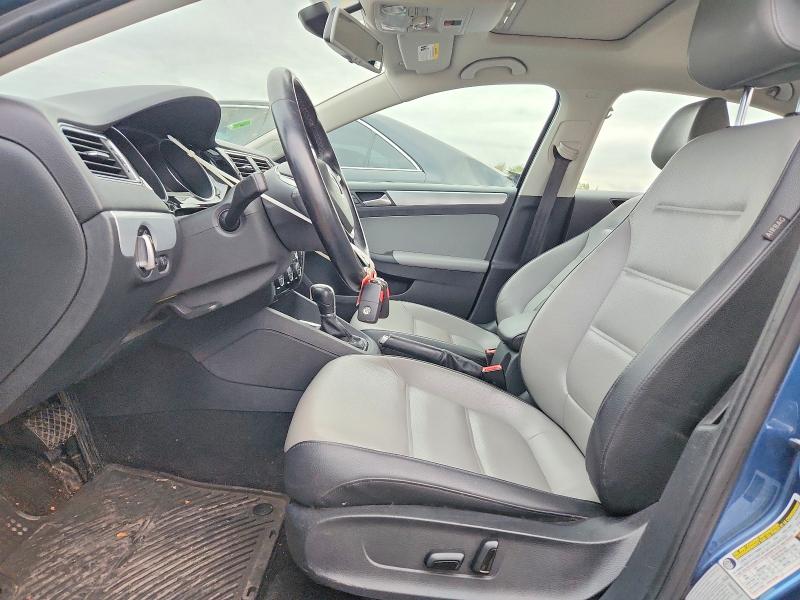 Photo 7 from auction – 2016 VOLKSWAGEN JETTA with VIN 3VW637AJ8GM362454
