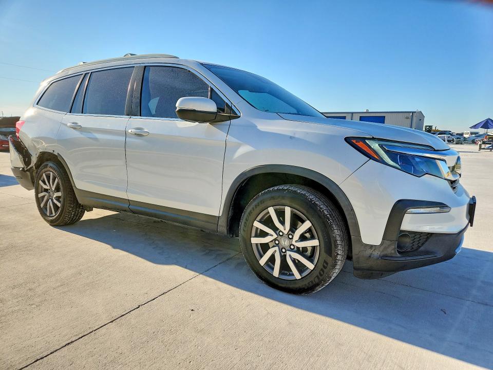Photo 4 from auction – 2021 HONDA PILOT with VIN 5FNYF5H57MB022339
