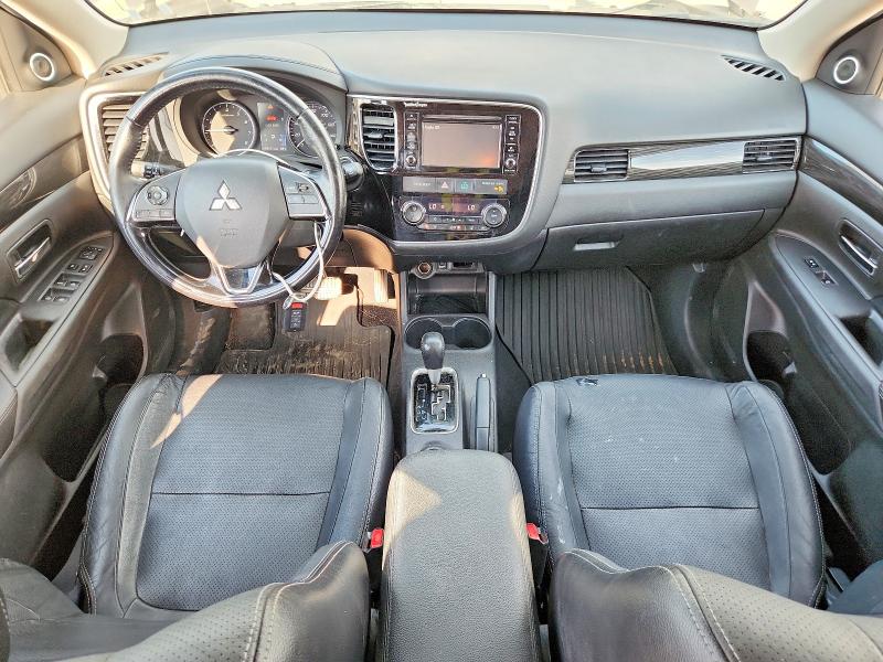 Photo 8 from auction – 2016 MITSUBISHI OUTLANDER with VIN JA4AD3A38GZ049997