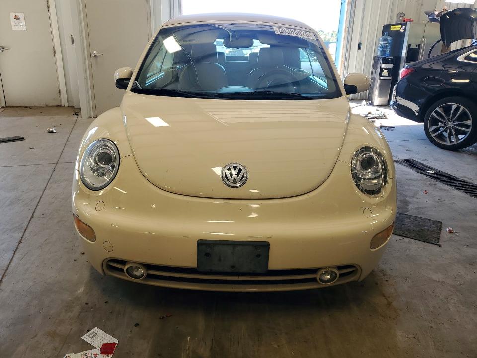Photo 5 from auction – 2005 VOLKSWAGEN NEW BEETLE with VIN 3VWCD31Y85M306453