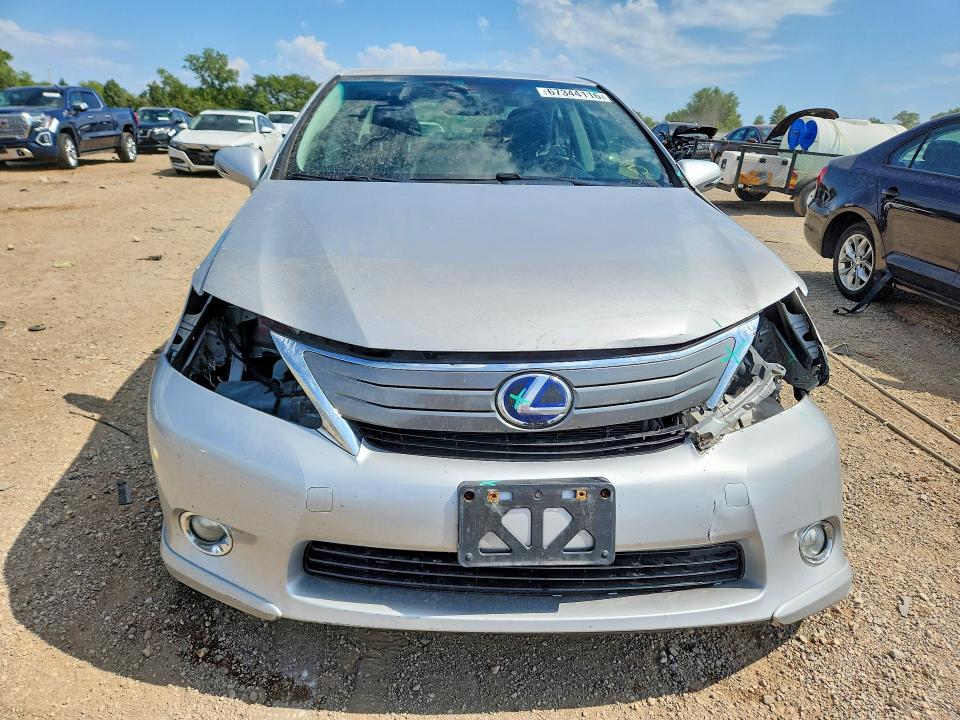 Zdjęcie 5 z aukcji – 2010 LEXUS HS z VIN JTHBB1BA4A2008038