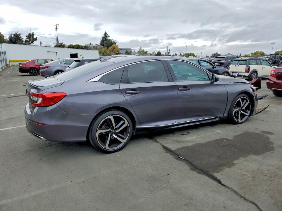 Photo 3 from auction – 2018 HONDA ACCORD with VIN 1HGCV1F35JA262972