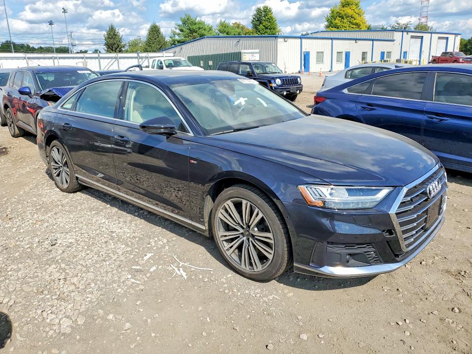 Photo 4 from auction – 2021 AUDI A8 with VIN WAU8EAF82MN023583