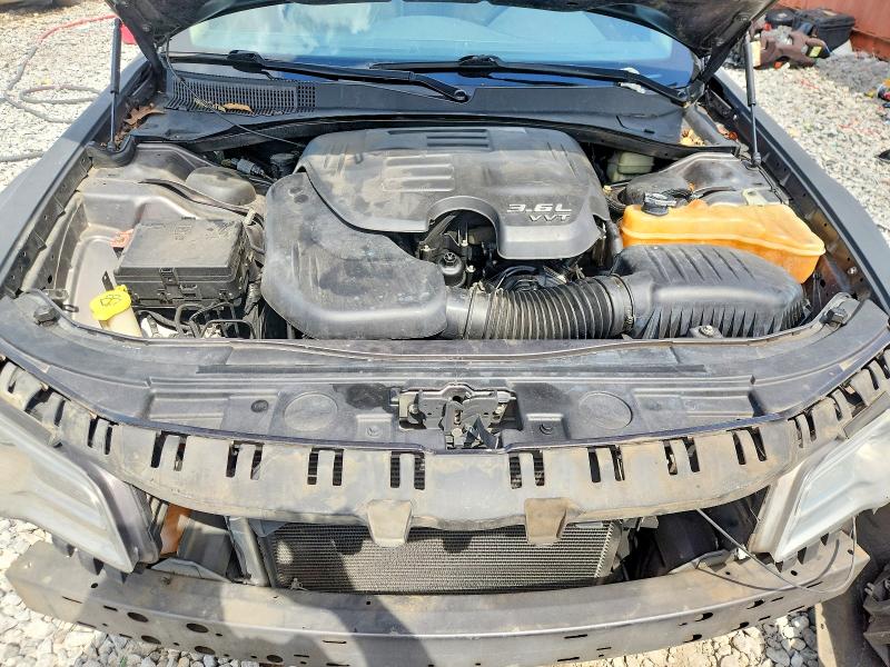 Photo 11 from auction – 2014 CHRYSLER 300 with VIN 2C3CCAAG8EH211606
