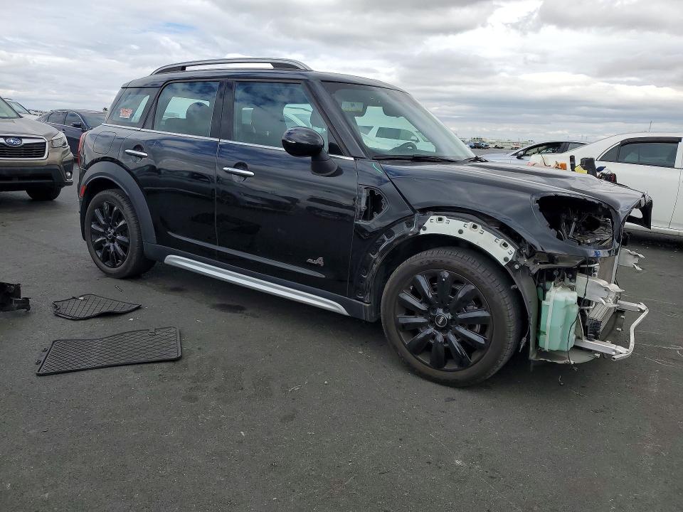 Photo 4 from auction – 2017 MINI COOPER with VIN WMZYV5C39H3E01714