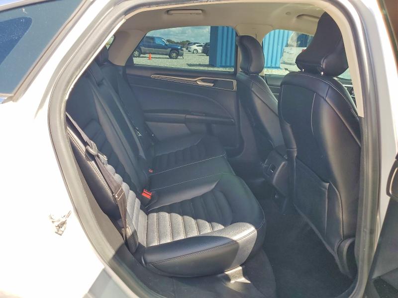 Photo 10 from auction – 2019 FORD FUSION with VIN 3FA6P0MU1KR185591