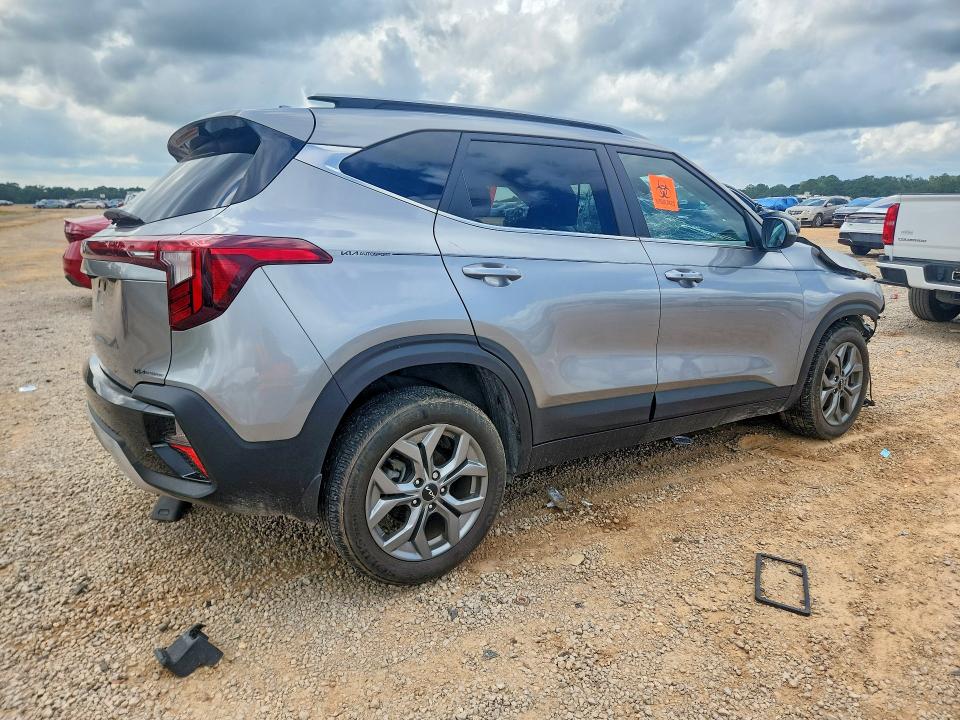 Снимка 3 от търг – 2024 KIA SELTOS с VIN KNDEU2AA1R7534061