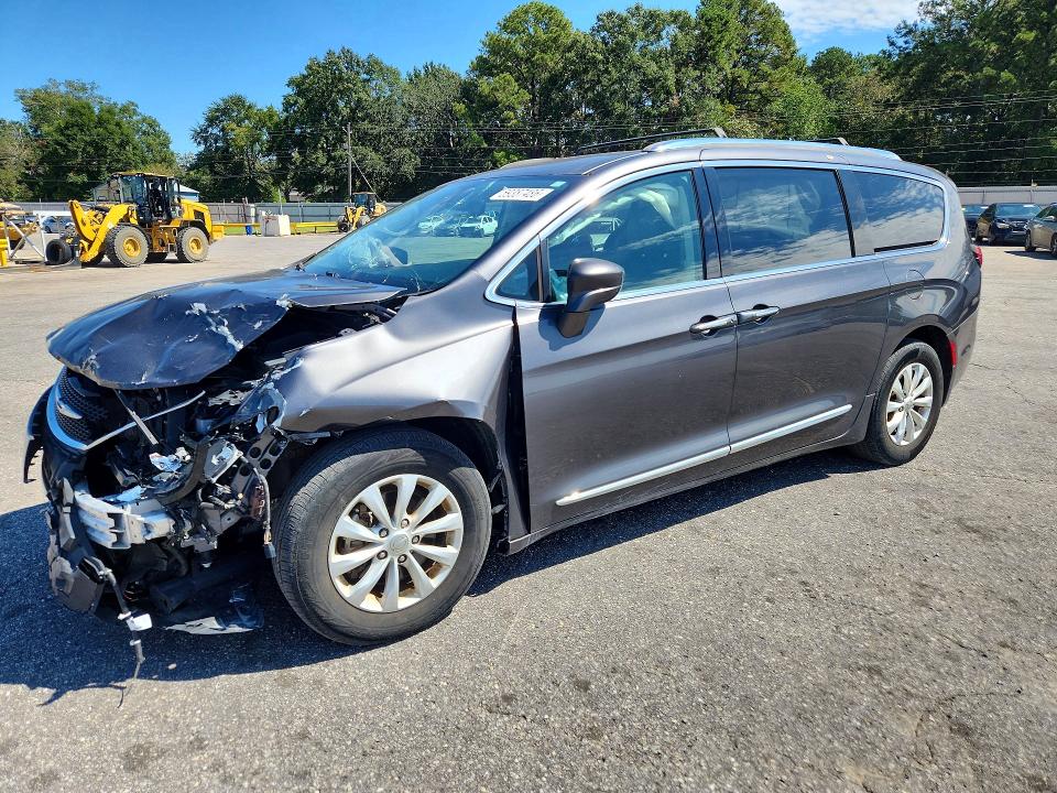 Снимка 1 от търг – 2018 CHRYSLER PACIFICA с VIN 2C4RC1BG2JR269607