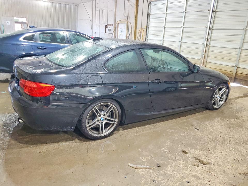 Foto 3 de la subasta – 2011 BMW 335 con VIN WBAKG7C50BE264097