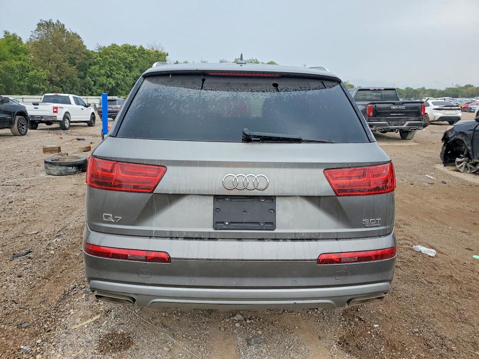 Photo 6 from auction – 2017 AUDI Q7 with VIN WA1LAAF79HD023280
