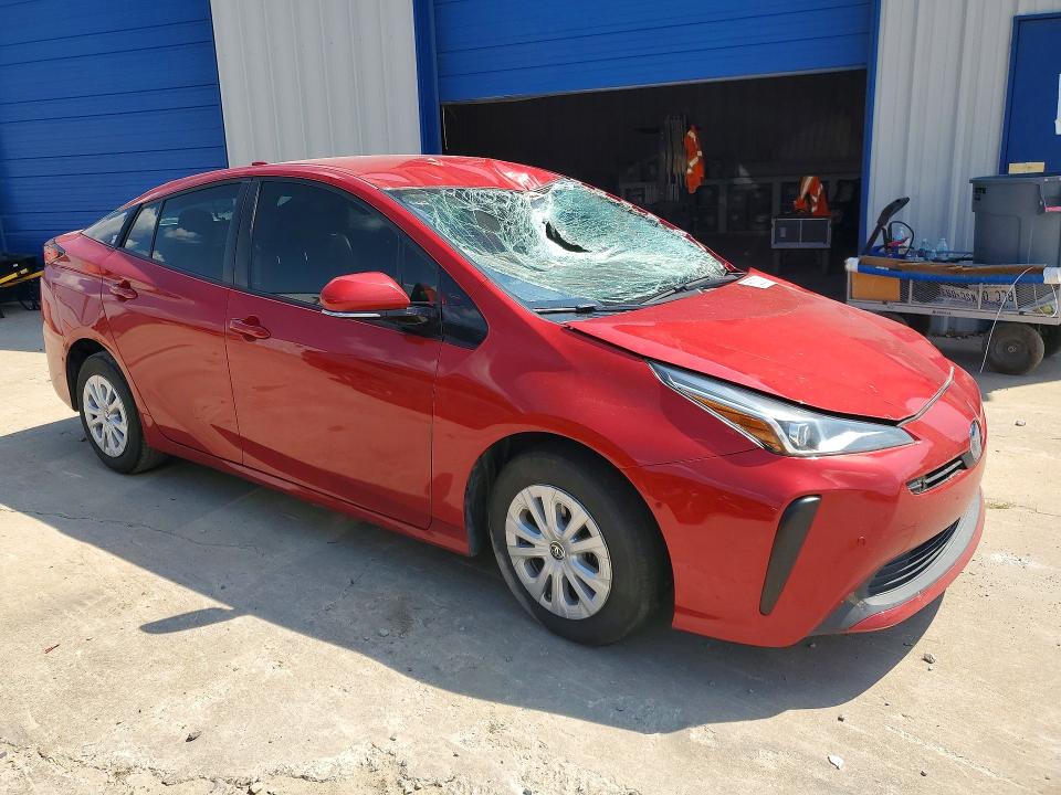 Снимка 4 от търг – 2020 TOYOTA PRIUS с VIN JTDKARFUXL3113221