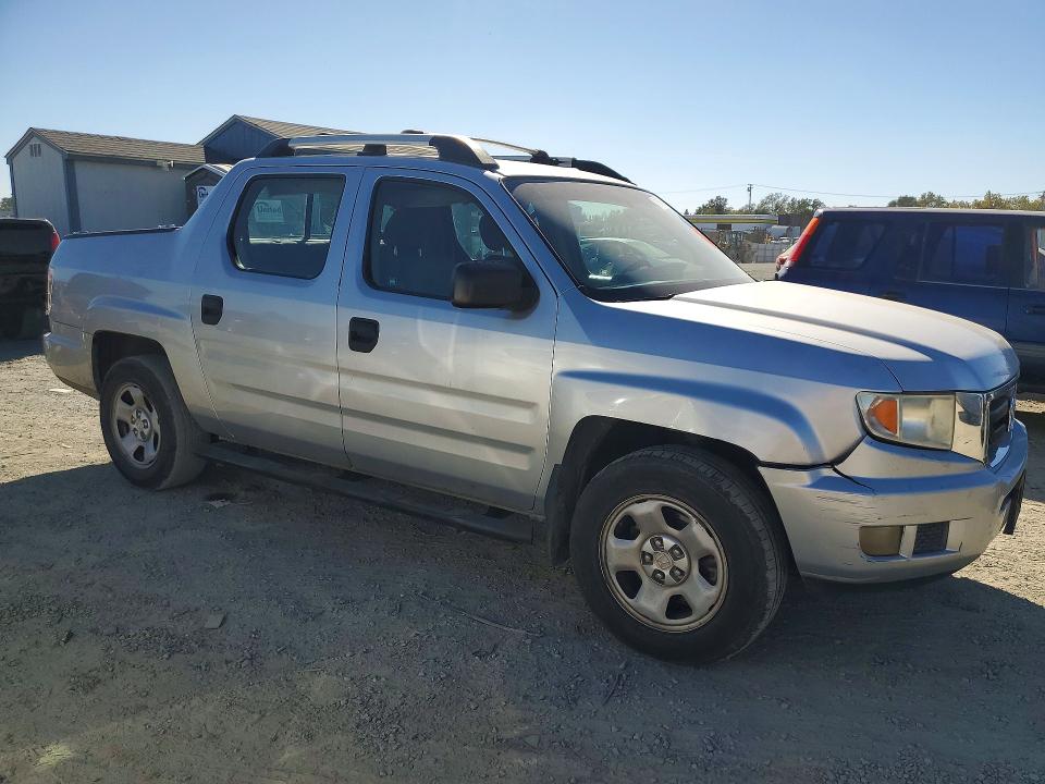 Снимка 4 от търг – 2011 HONDA RIDGELINE с VIN 5FPYK1F20BB004976