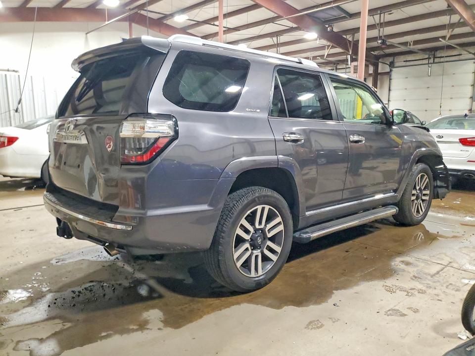 Photo 3 from auction – 2014 TOYOTA 4RUNNER with VIN JTEBU5JRXE5180374
