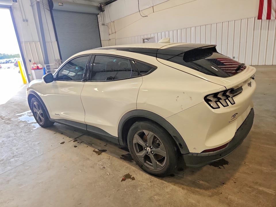 Photo 2 from auction – 2021 FORD MUSTANG MACH-E with VIN 3FMTK1RM6MMA49088