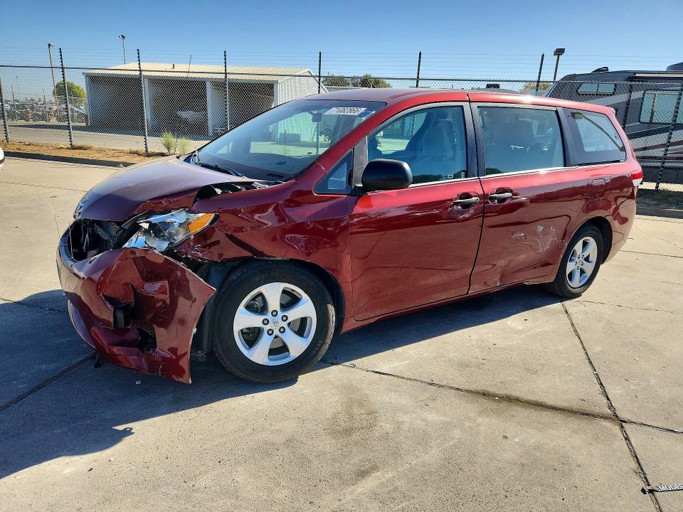 Photo 1 from auction – 2013 TOYOTA SIENNA with VIN 5TDZK3DC9DS404778