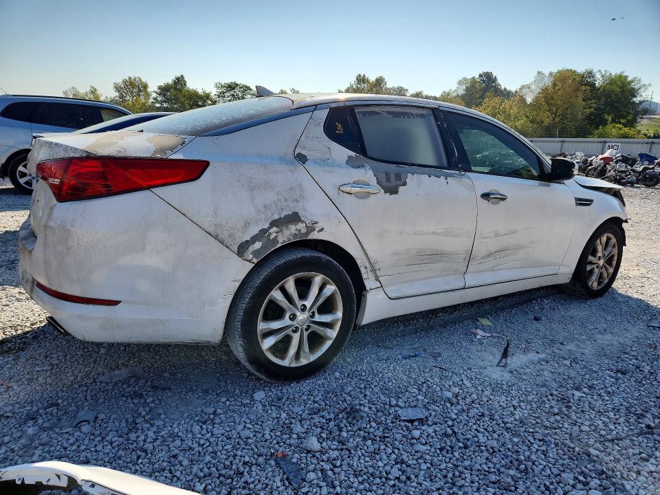 Zdjęcie 3 z aukcji – 2013 KIA OPTIMA z VIN 5XXGM4A70DG207661