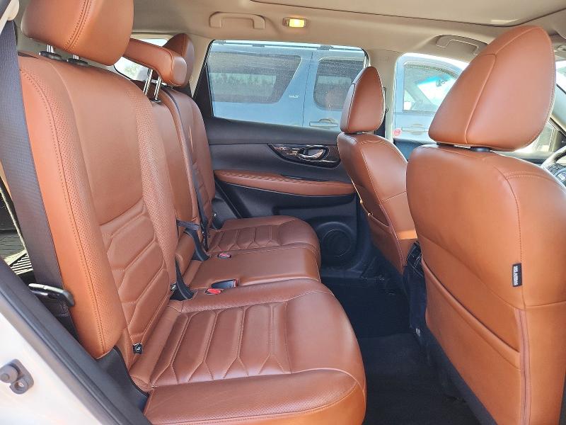 Photo 11 from auction – 2018 NISSAN ROGUE with VIN JN8AT2MV7JW349897