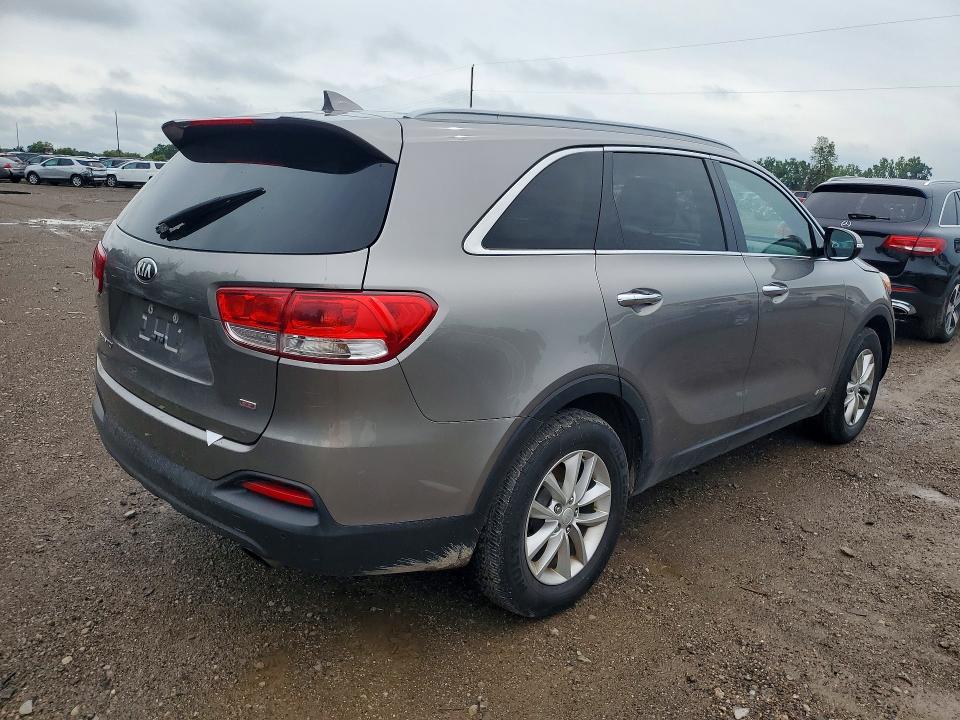 Photo 3 from auction – 2017 KIA SORENTO with VIN 5XYPGDA33HG204467