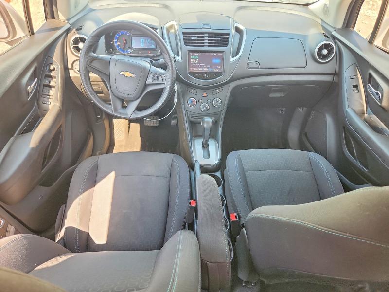 Снимка 8 от търг – 2015 CHEVROLET TRAX с VIN 3GNCJKSB4FL225366