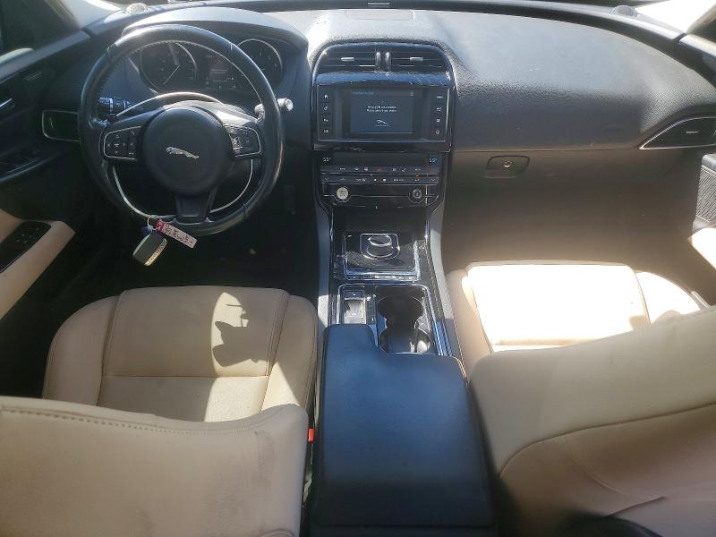 Фото 8 с аукциона – 2018 JAGUAR XE с VIN SAJAJ4FX0JCP33616