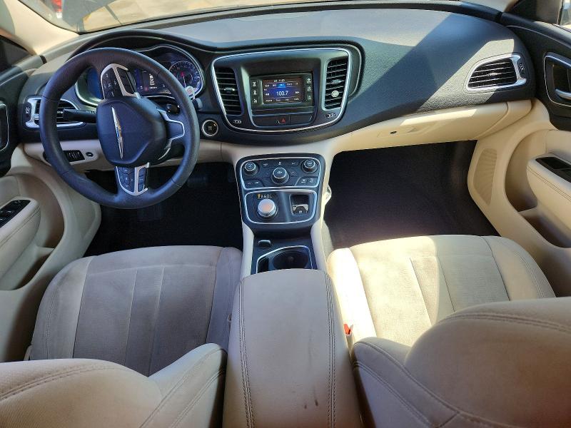 Foto 8 de la subasta – 2015 CHRYSLER 200 con VIN 1C3CCCABXFN717365