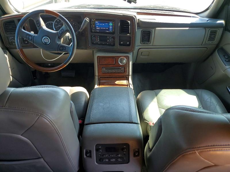Photo 8 from auction – 2004 CADILLAC ESCALADE with VIN 3GYFK66N84G307230