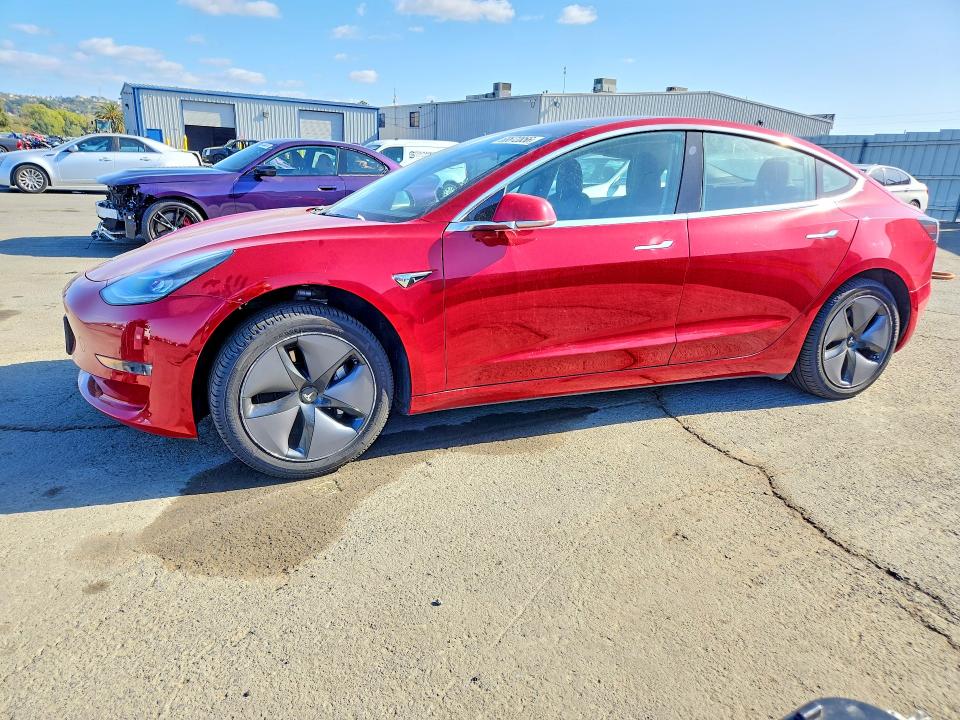 Foto 1 de la subasta – 2018 TESLA MODEL 3 con VIN 5YJ3E1EA3JF011678