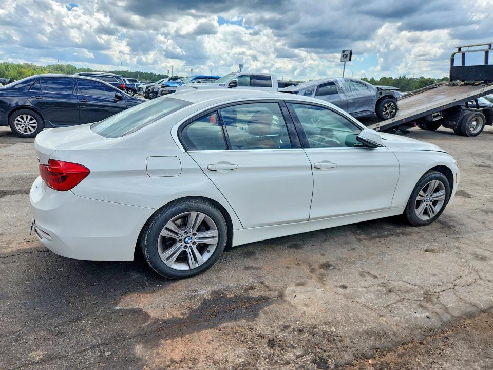 Photo 3 from auction – 2018 BMW 330 with VIN WBA8D9G55JNU70782