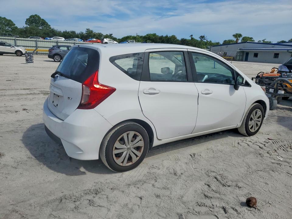 Photo 3 from auction – 2017 NISSAN VERSA NOTE with VIN 3N1CE2CP6HL367697