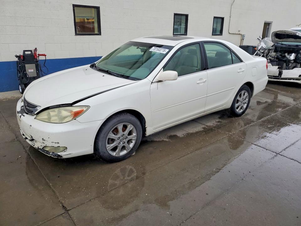 TOYOTA CAMRY 2004 с VIN JTDBE30K340267913 - Снимка от търг