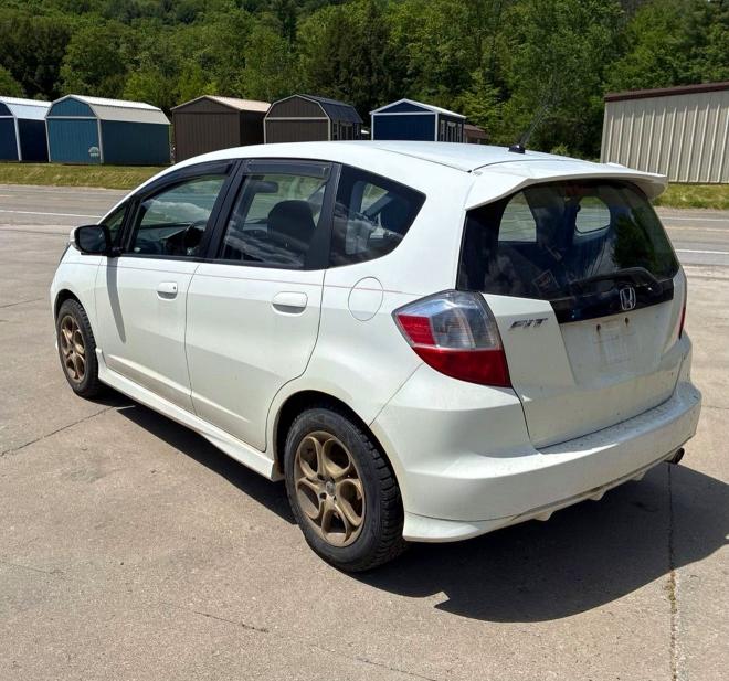 Photo 2 from auction – 2013 HONDA FIT with VIN JHMGE8G51DC060792