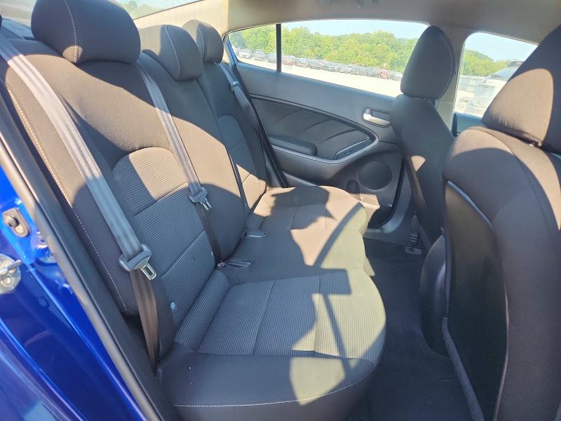 Снимка 10 от търг – 2018 KIA FORTE с VIN 3KPFK4A73JE197455