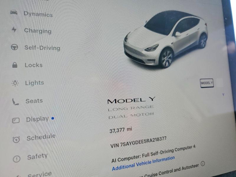 Photo 9 from auction – 2024 TESLA MODEL Y with VIN 7SAYGDEE5RA218377